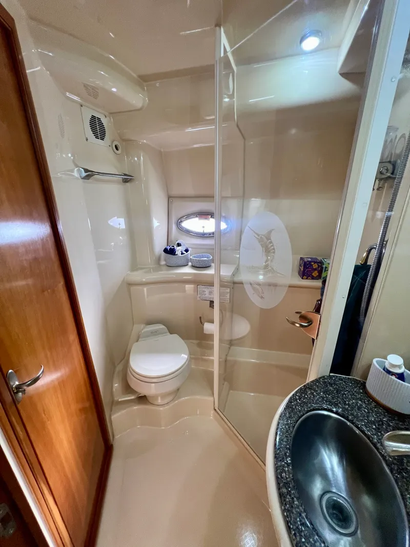 Slide: The Image of Meridian 408 Aft Cabin Motoryacht 2004 - 17