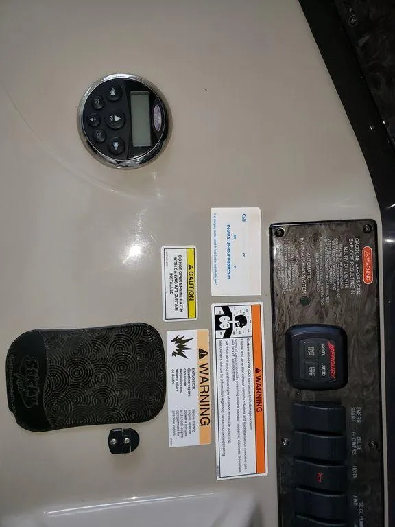 Slide: The Image of Sea Ray 38 Sundancer 2008 - 63