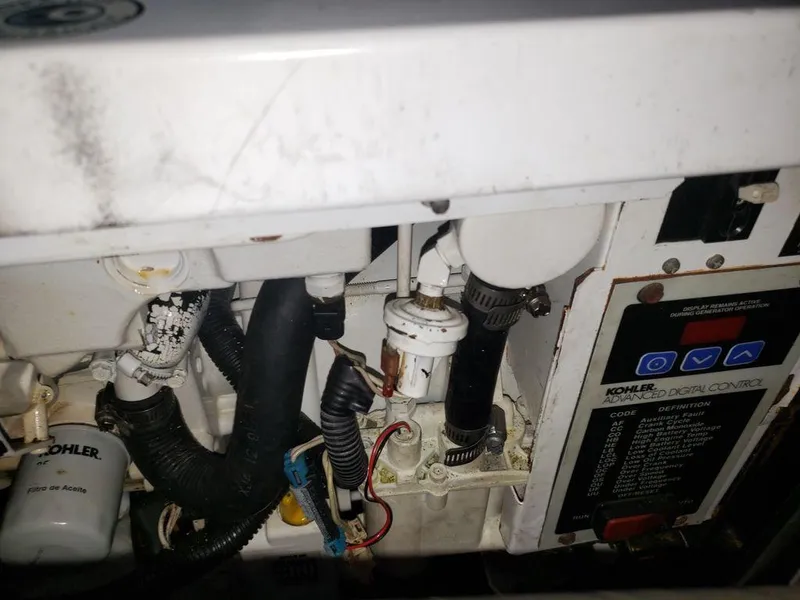 Slide: The Image of Sea Ray 38 Sundancer 2008 - 71