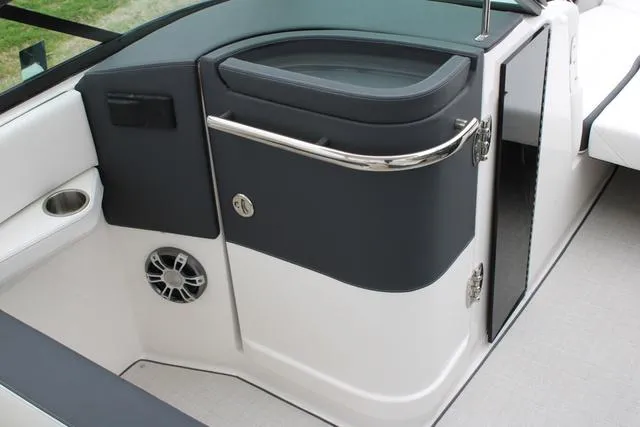 Slide: The Image of Regal LS6 Surf 2024 - 51