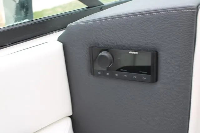 Slide: The Image of Regal LS6 Surf 2024 - 54