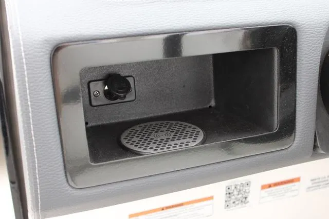 Slide: The Image of Regal LS6 Surf 2024 - 57