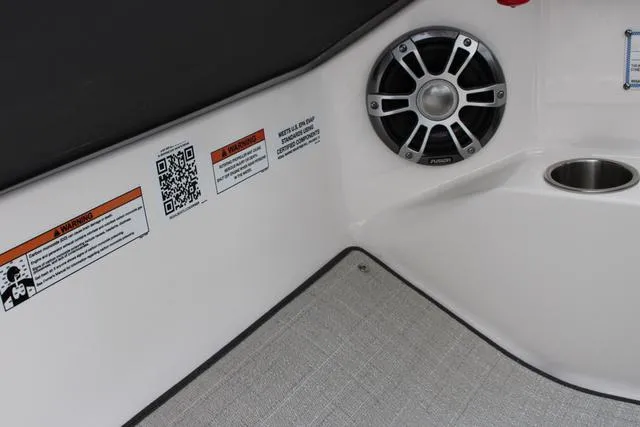 Slide: The Image of Regal LS6 Surf 2024 - 61