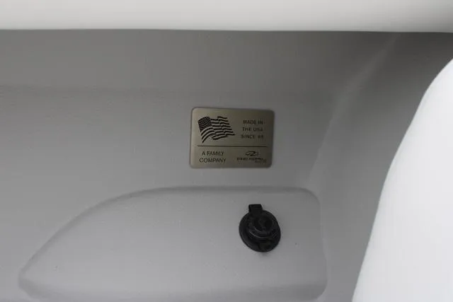 Slide: The Image of Regal LS6 Surf 2024 - 66