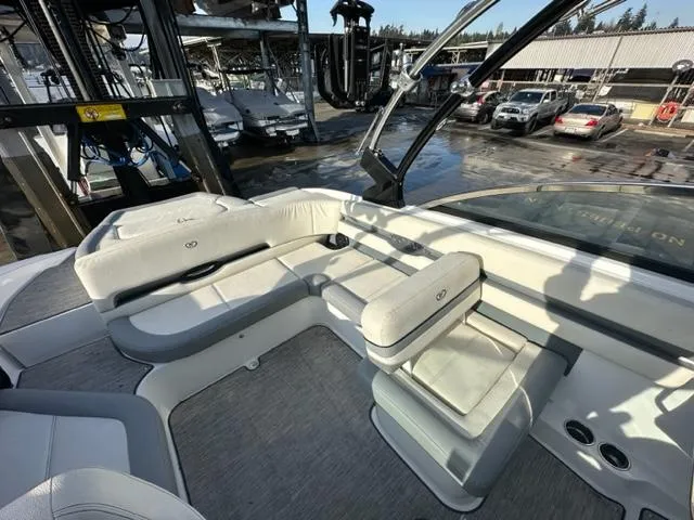 Slide: The Image of Cobalt CS23 Surf 2022 - 10