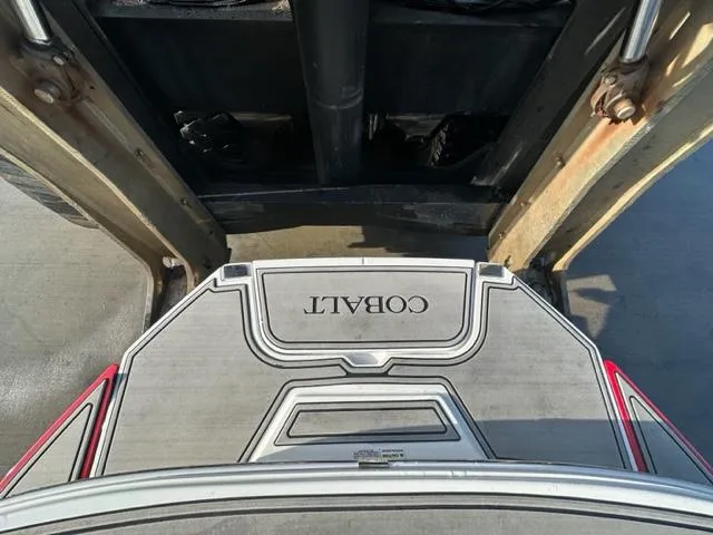 Slide: The Image of Cobalt CS23 Surf 2022 - 11