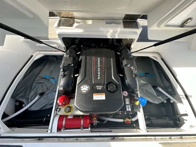 Slide: The Image of Cobalt CS23 Surf 2022 - 13