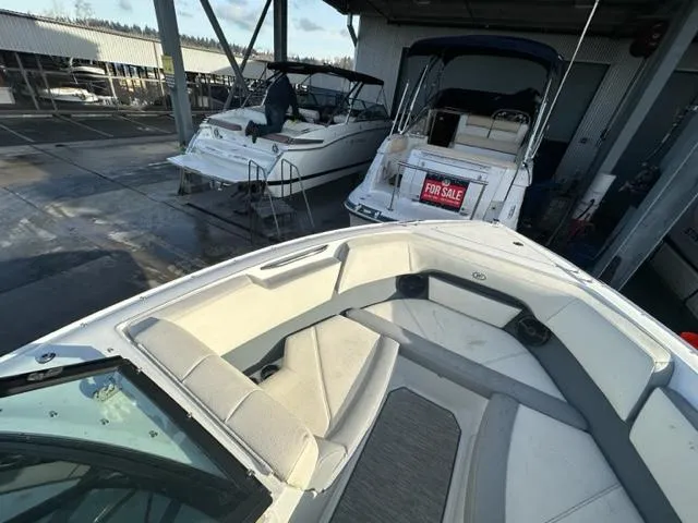 Slide: The Image of Cobalt CS23 Surf 2022 - 4