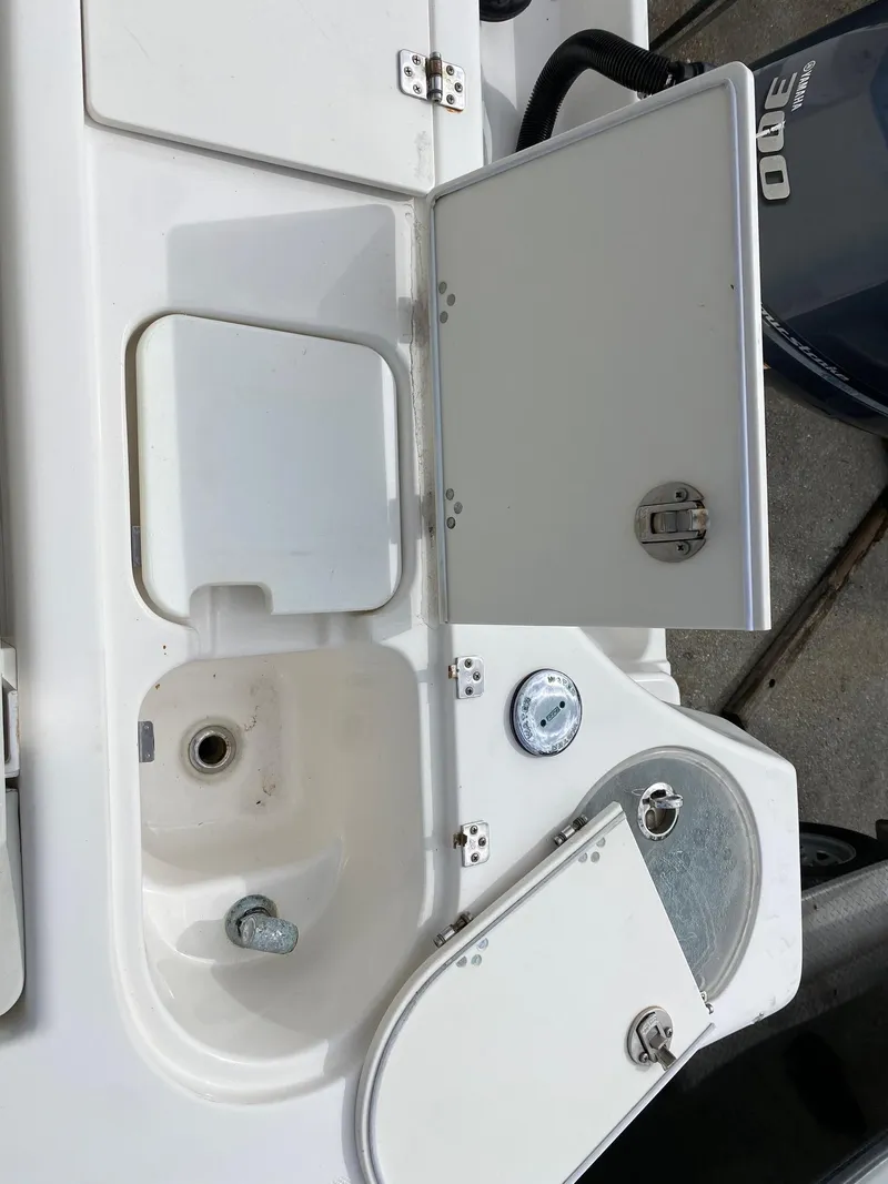 Slide: The Image of 2017 Century 24 Resorter boat sink and storage compartments - 26