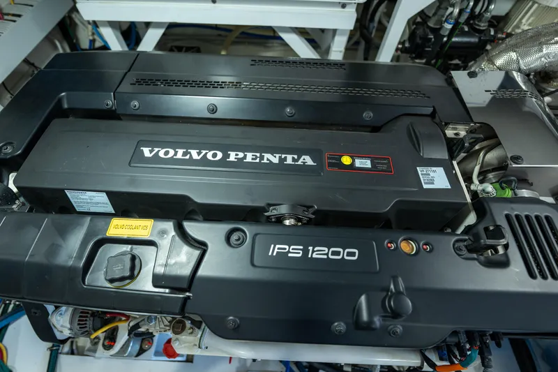 Slide: The Image of Volvo Penta IPS 1200 engine in 2017 Ocean Alexander 70 E yacht. - 52
