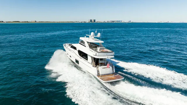 Slide: The Image of Ocean Alexander 70 Pilothouse 2017 - 72