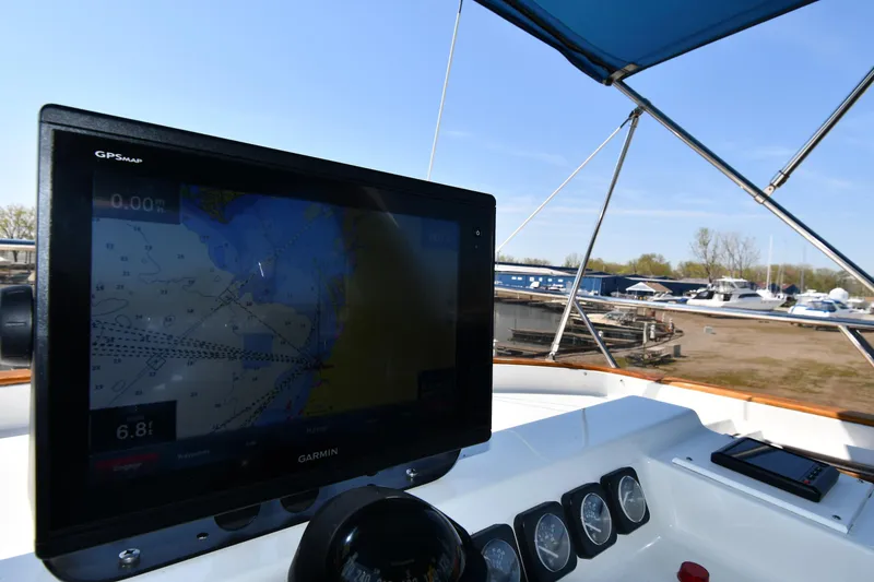 Slide: The Image of Navigation system on the 1986 Lowland 64 Pilot House Long Range Motor Yacht. - 38