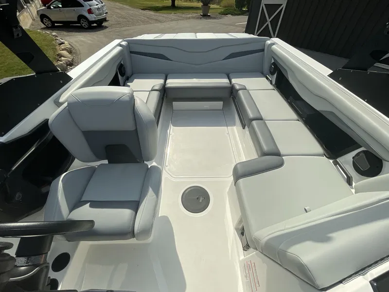 Slide: The Image of Axis T220 2024 - 332