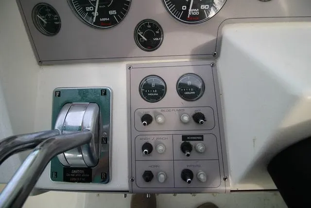 Slide: The Image of Cruisers 3675 Esprit 1994 - 16