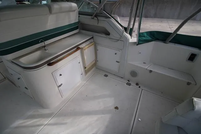 Slide: The Image of Cruisers 3675 Esprit 1994 - 20