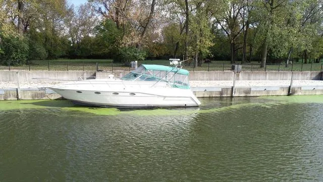 Slide: The Image of Cruisers 3675 Esprit 1994 - 8