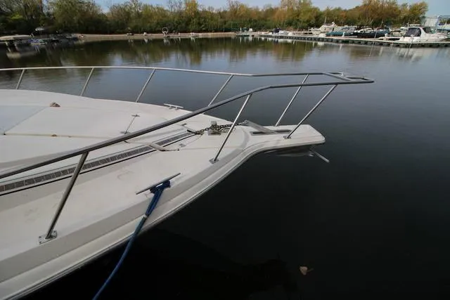 Slide: The Image of Cruisers Yachts 3675 Esprit 1994 - 11