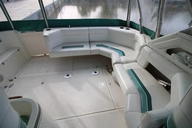 Slide: The Image of Cruisers Yachts 3675 Esprit 1994 - 18