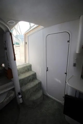 Slide: The Image of Cruisers Yachts 3675 Esprit 1994 - 26