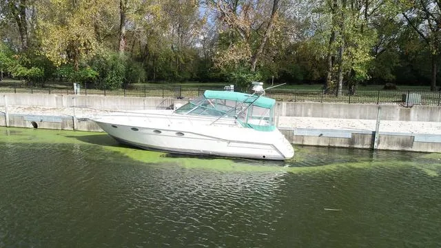 Slide: The Image of Cruisers Yachts 3675 Esprit 1994 - 3