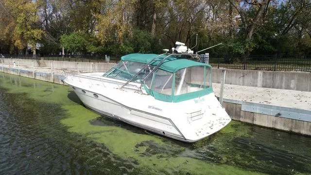 Slide: The Image of Cruisers Yachts 3675 Esprit 1994 - 5