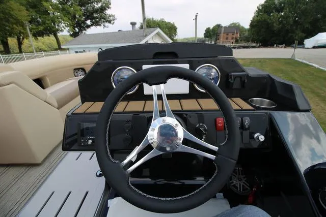 Slide: The Image of Premier 230 SunSation RF 2024 - 22