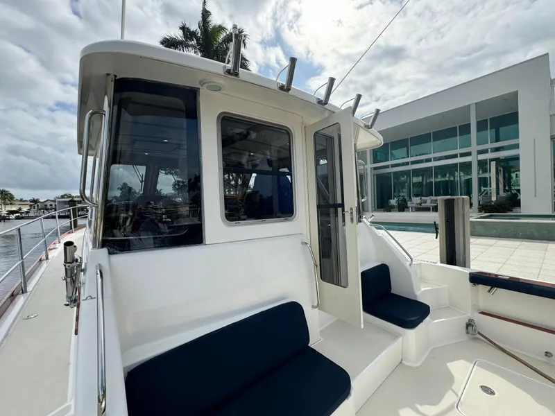 Slide: The Image of 2004 Sabre 42 H/B QUIET TIME - 19