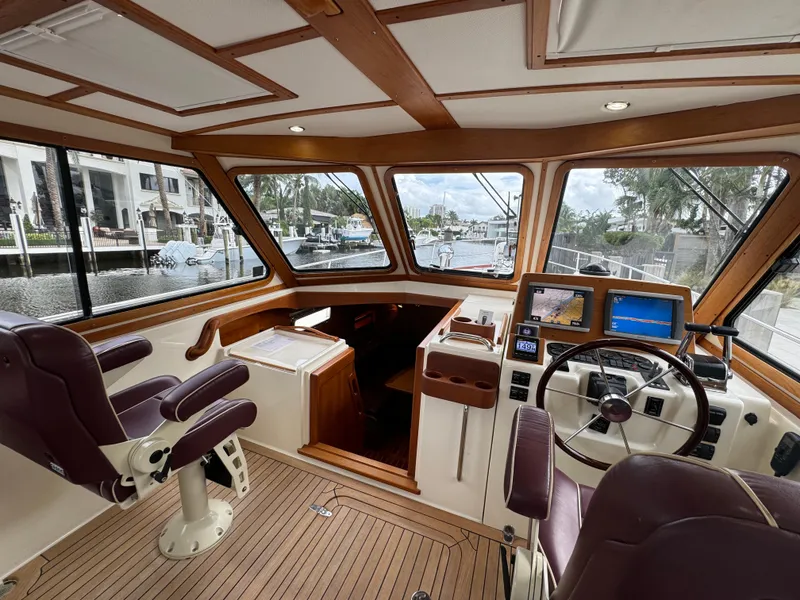 Slide: The Image of 2004 Sabre 42 H/B QUIET TIME - 2