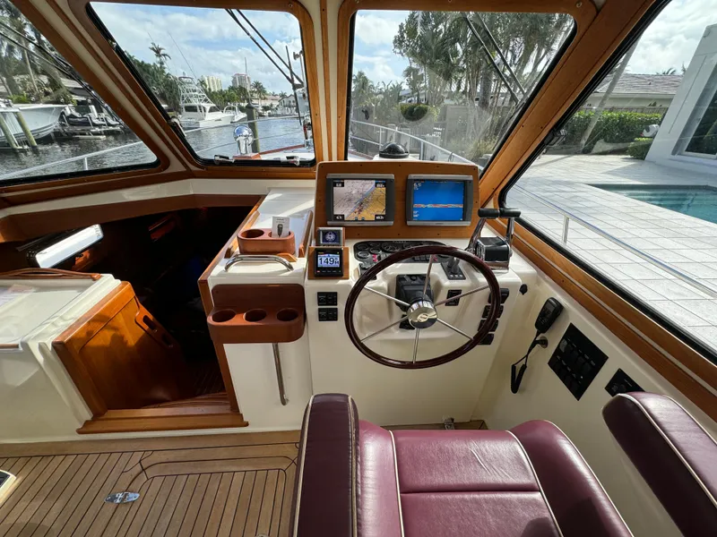 Slide: The Image of 2004 Sabre 42 H/B QUIET TIME - 3