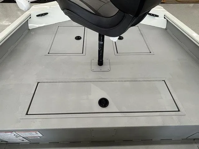 Slide: The Image of Lund 1870 Predator Center Console 2024 - 13