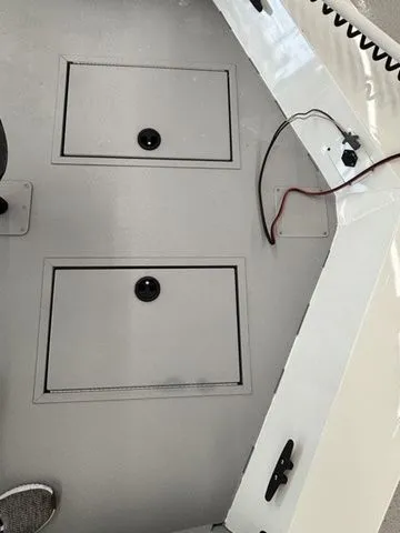 Slide: The Image of Lund 1870 Predator Center Console 2024 - 15