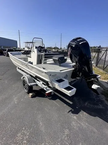 Slide: The Image of Lund 1870 Predator Center Console 2024 - 3