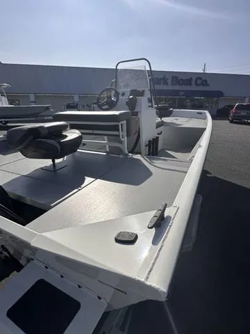 Slide: The Image of Lund 1870 Predator Center Console 2024 - 6