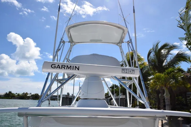 Slide: The Image of Marlin tower with radar scanner - 27