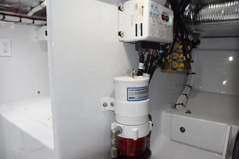 Slide: The Image of Racor primary fuel filters - 32