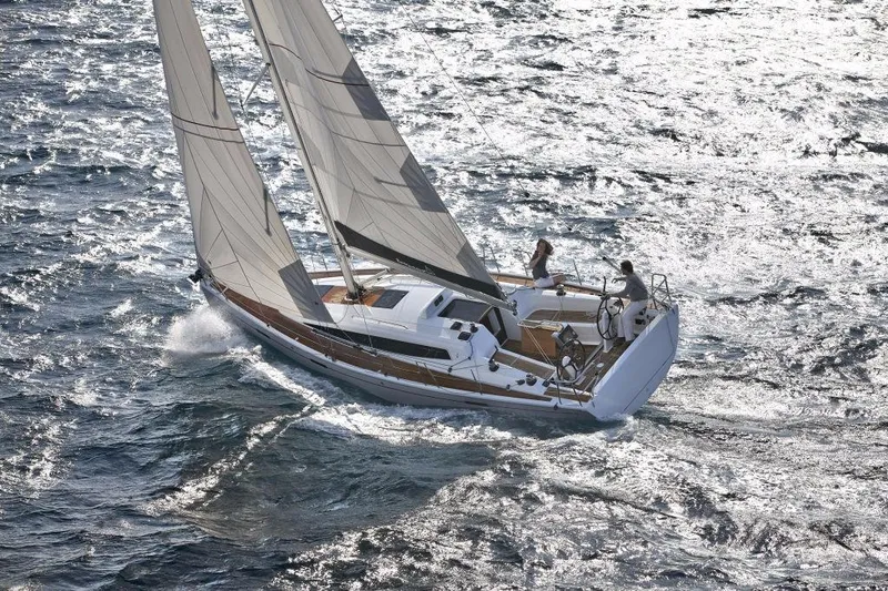 Slide: The Image of Manufacturer Provided Image: Dehler US 38 - 27