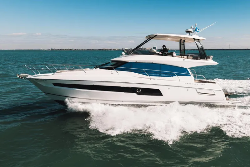 Slide: The Image of Prestige 460 Fly 2021 - 50