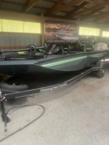 Slide: The Image of Ranger Boats RT188P 2024 - 4