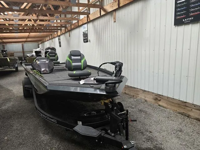 Slide: The Image of Ranger Boats RT188P 2024 - 5