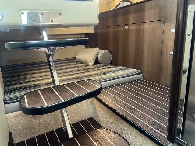 Slide: The Image of Monterey 295 Sport Yacht 2017 - 25