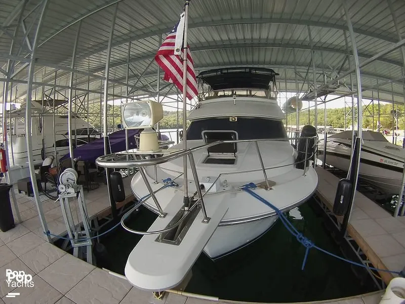 Slide: The Image of 1995 Carver 370 Aft Cabin for sale in Eureka Springs, AR - 10