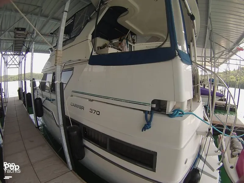 Slide: The Image of 1995 Carver 370 Aft Cabin for sale in Eureka Springs, AR - 35