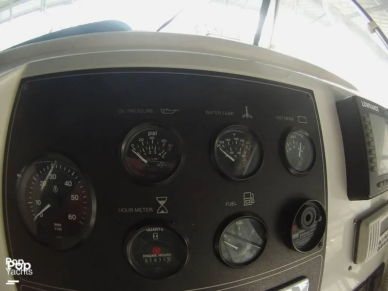 Slide: The Image of 1995 Carver 370 Aft Cabin for sale in Eureka Springs, AR - 61