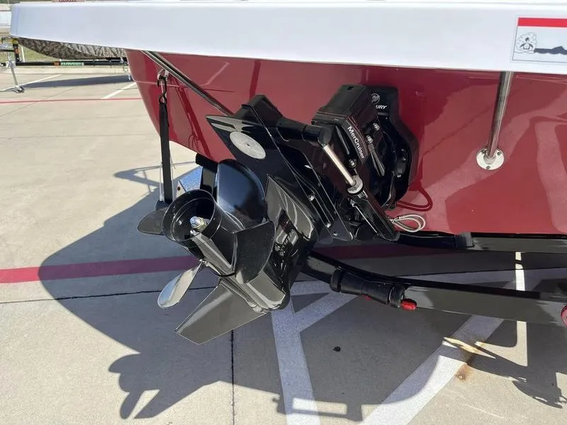 Slide: The Image of 2023 Hurricane SD187-IO boat stern with outboard motor and propeller. - 8