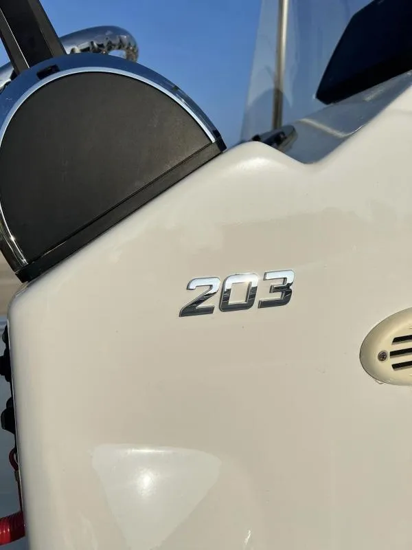 Slide: The Image of 2023 Excel Boats 203 Bay Pro model detail. - 16