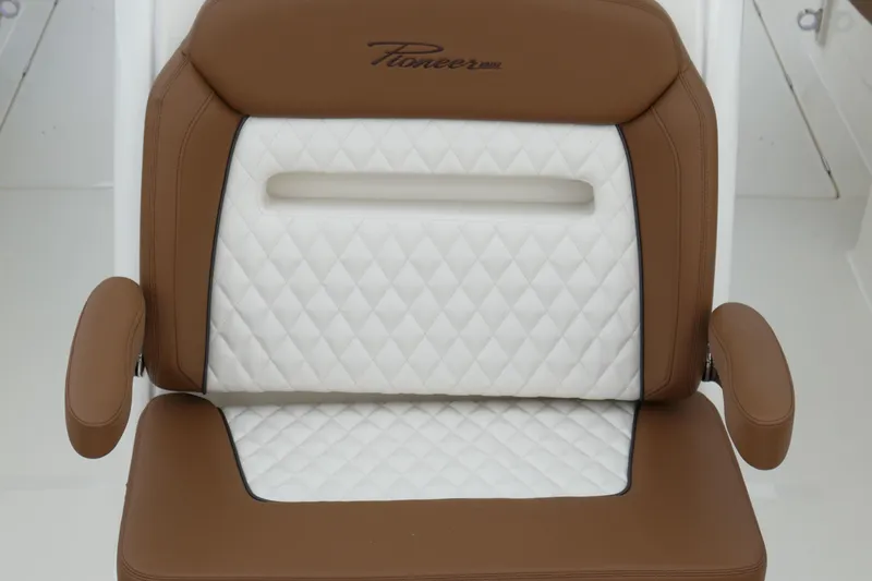 Slide: The Image of Pioneer 270 Pelagic 2024 - 66