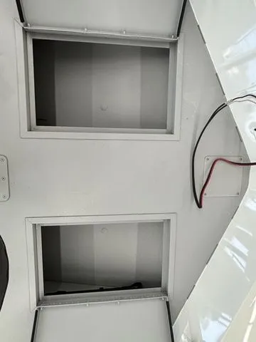 Slide: The Image of Lund 1870 Predator Center Console 2024 - 16