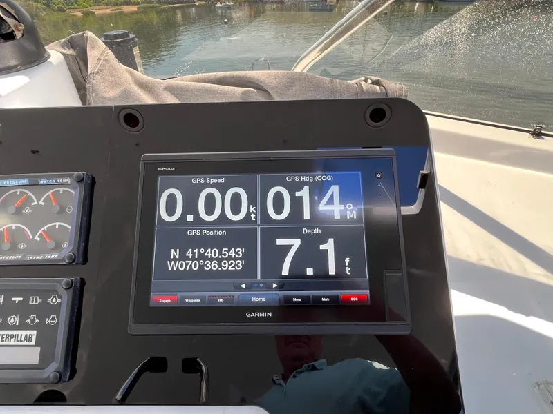 Slide: The Image of Hatteras 74 Sport Deck Motor Yacht 1999 - 130