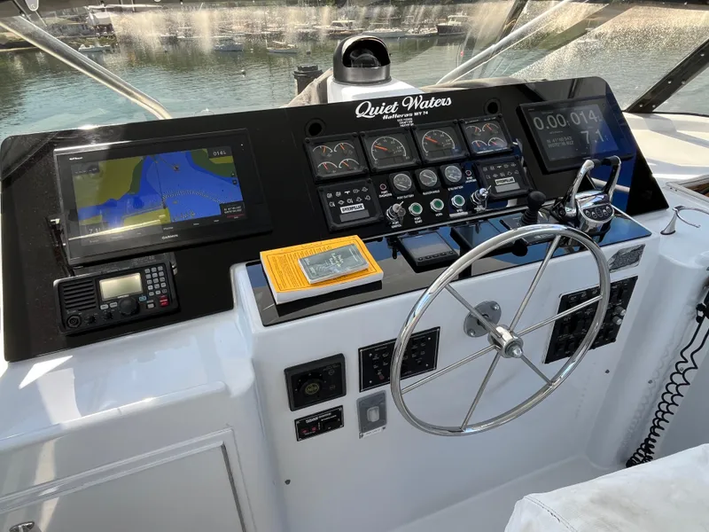 Slide: The Image of Hatteras 74 Sport Deck Motor Yacht 1999 - 132