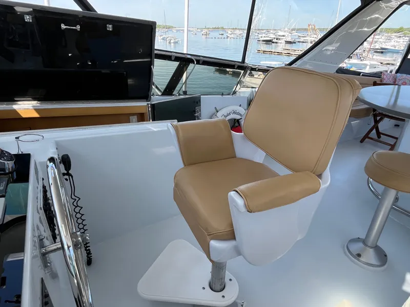 Slide: The Image of Hatteras 74 Sport Deck Motor Yacht 1999 - 136